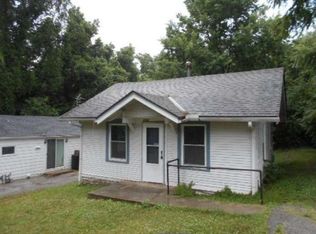 4321 NE 44th St, Kansas City, MO 64117