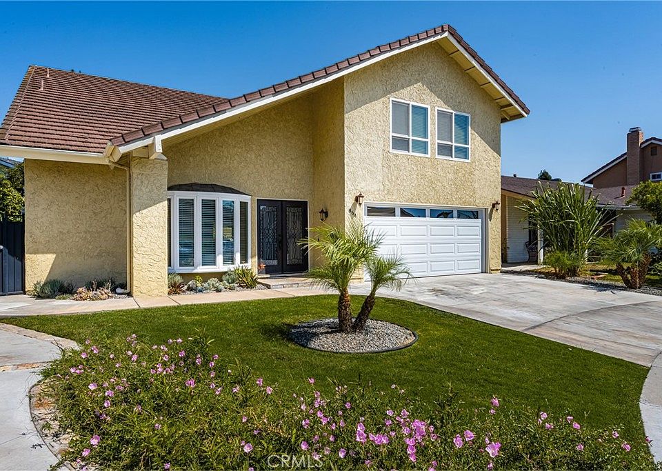 1st image of 864 S Granite Cir