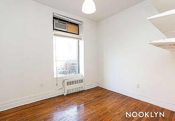 2nd image of 83 Wyckoff Ave #1R