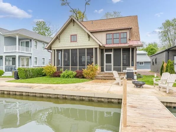 7933 Hickory Ave, Russells Point, OH 43348