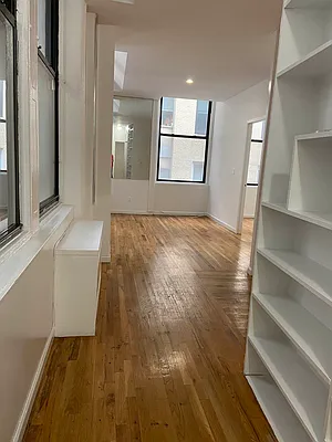 Rented by City Connections Realty | media 11