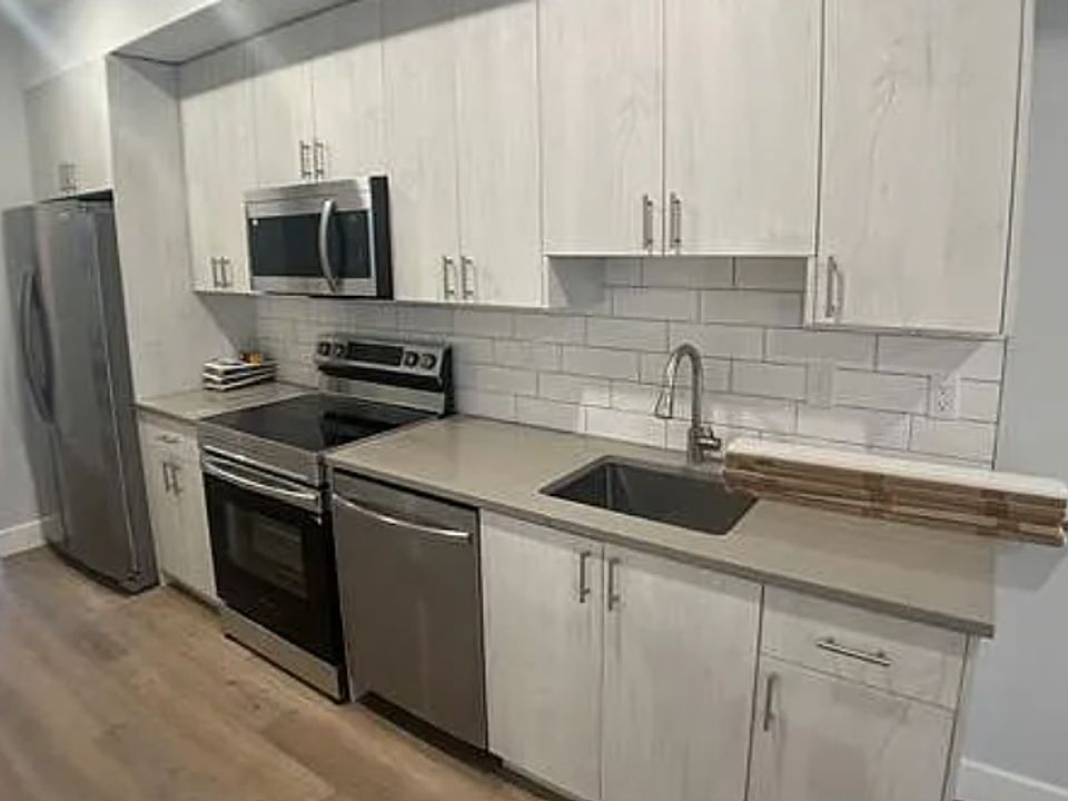 1st image of 3215 N 13th St #3