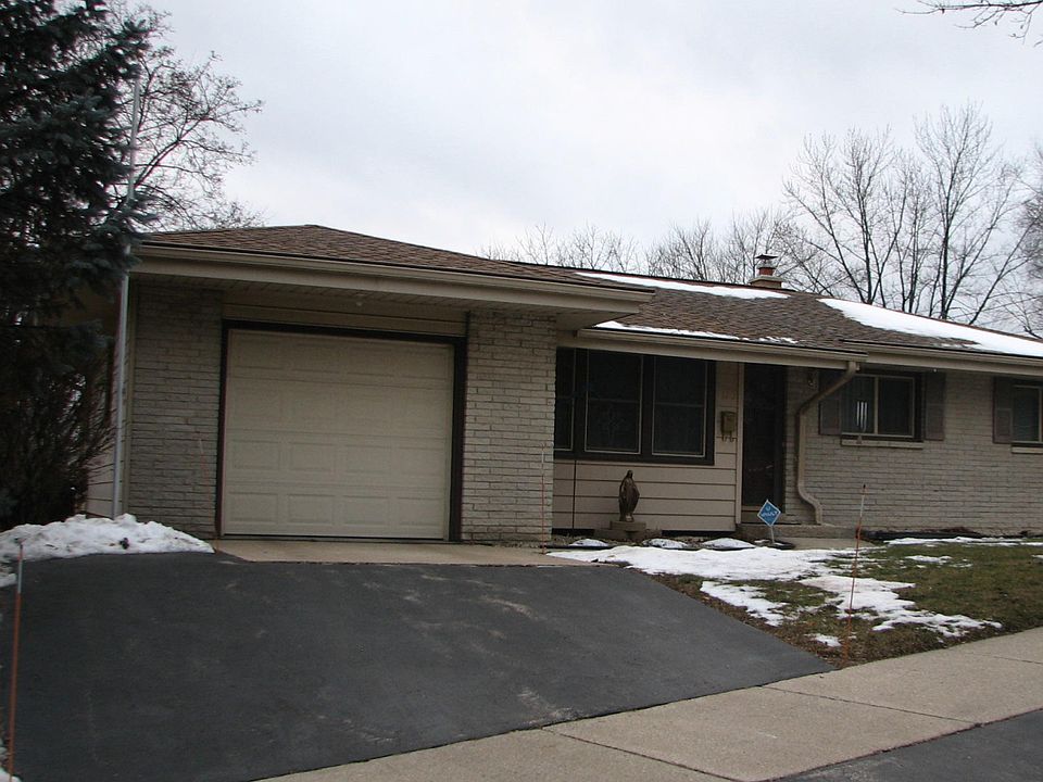 1st image of 120 S Hine Ave