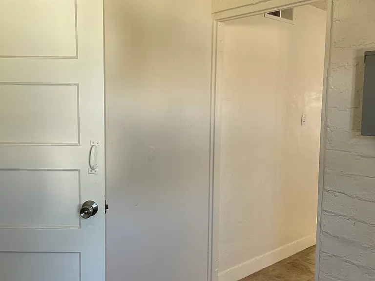 Service Porch/Laundry doorway to Kitchen