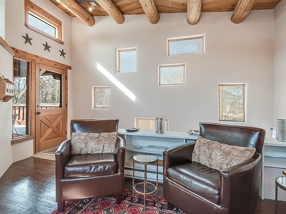 2nd image of 801 Acequia Madre APT C