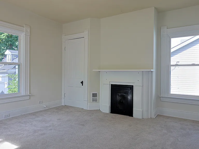6118 Prentice St — Photo 32