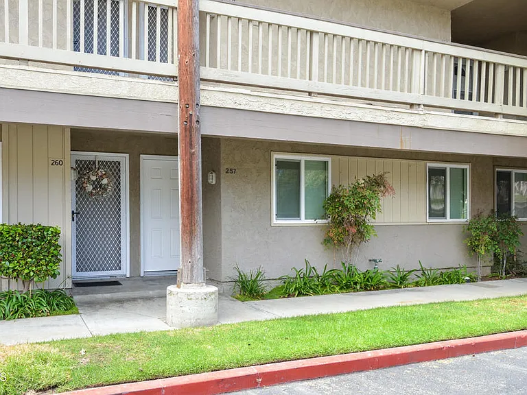 257 E Surfside Dr — Photo 25