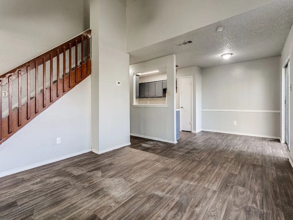 3 bed, 1138 sqft, $1,325 — Photo 3