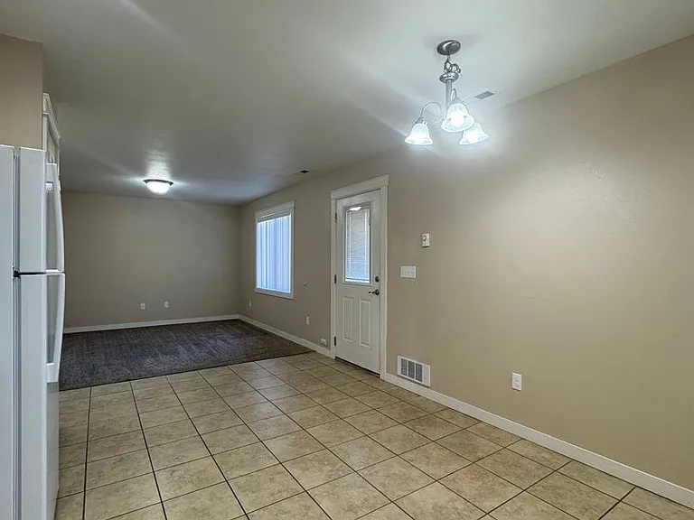 2235 Airport Rd — Photo 22