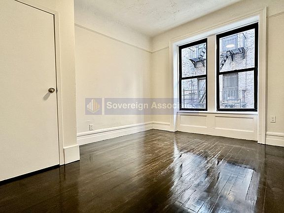 4th image of 209 W 108th St APT 5