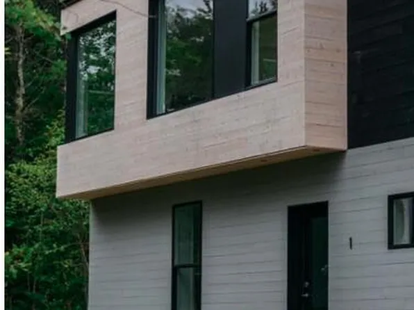 1 Cairn Hill Road, Bowdoinham, ME 04008