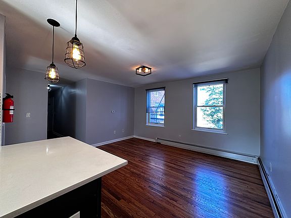3rd image of 75-77 Clendenny Ave #3C