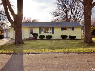 113 Greenlawn Ct, East Peoria, IL 61611