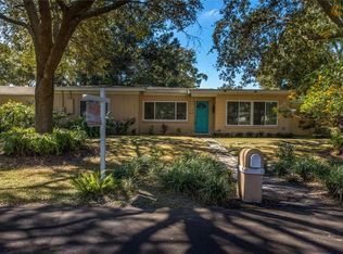10230 N Fleetwood Dr, Tampa, FL 33612