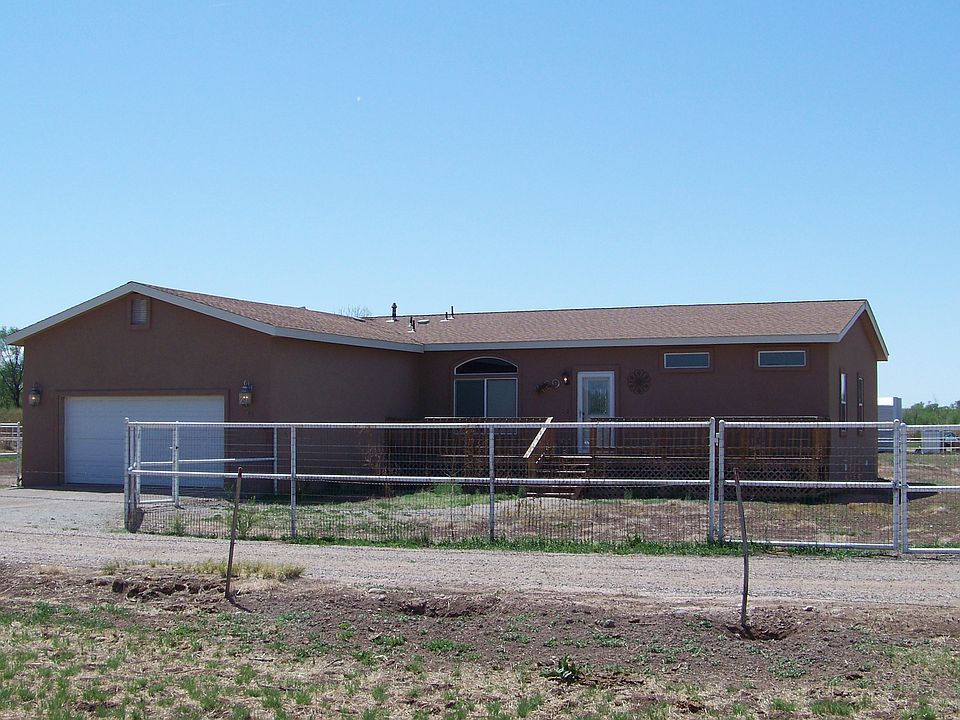 1st image of 14 Thompson Ln