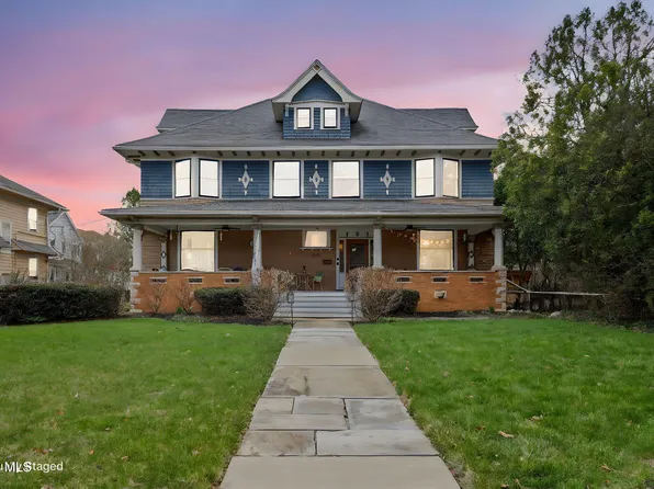 2921 Collingwood Blvd, Toledo, OH 43610