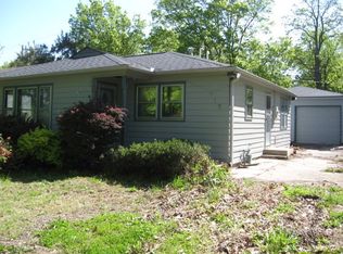 318 SW Saline St, Topeka, KS 66606