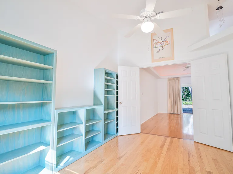 3298 Branch Creek Dr — Photo 17