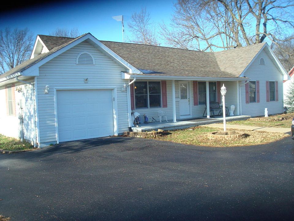 2nd image of 709 S Walker St