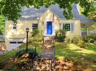 855 Woodrow Ave, Waynesboro, VA 22980