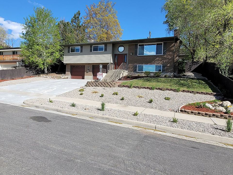 1st image of 2520 E Catalina Dr