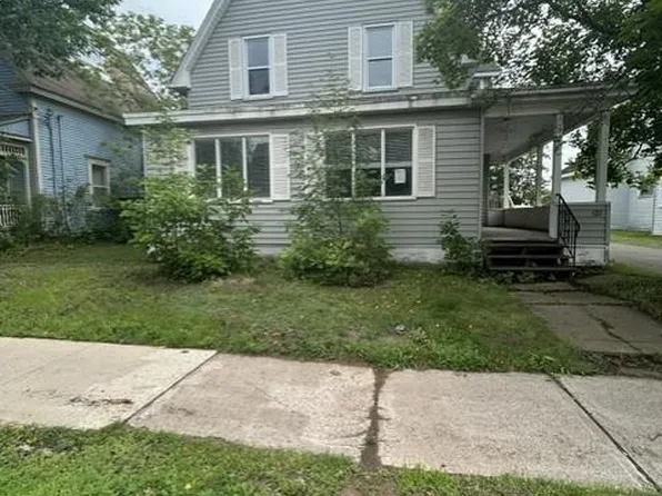 135 Archibald St, Moncton, NB E1C 5J5