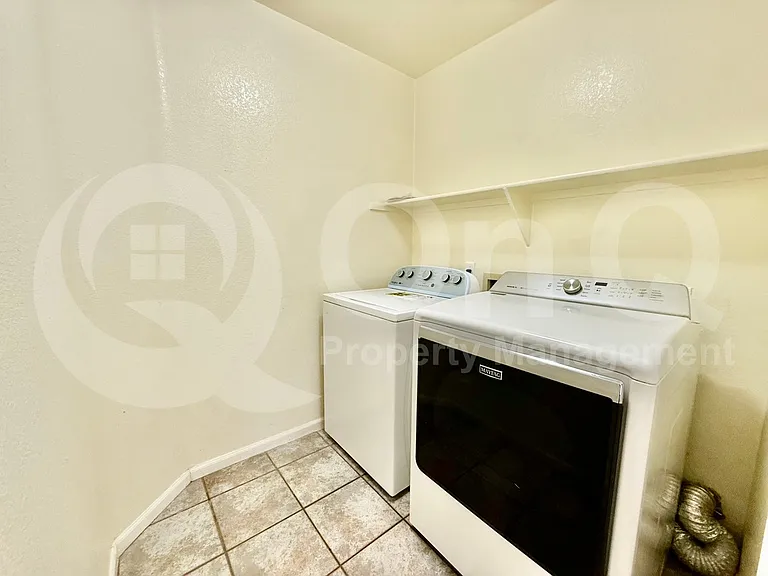 11130 W Dana Ln — Photo 30