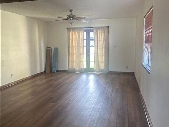 5th image of 5922 Thomas St