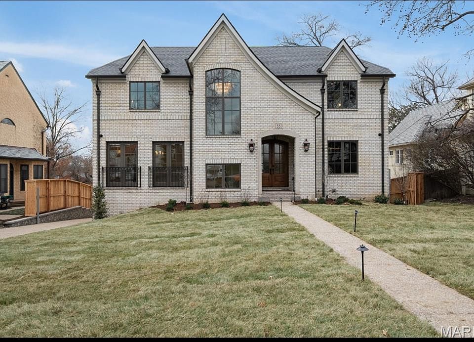 1st image of 55 Crestwood Dr