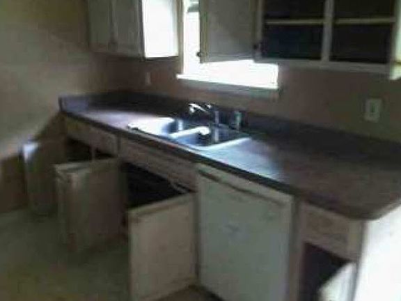 2nd image of 2505 McElroy St