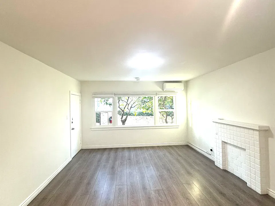101 S Cordova St #4