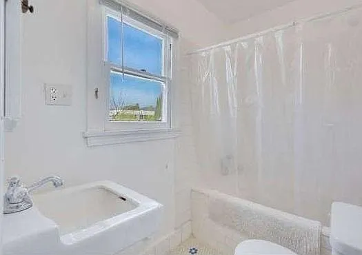 3350 Hamilton Way #B — Photo 5