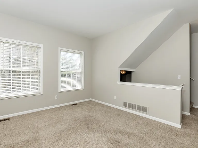 788 Eagle Dr — Photo 14