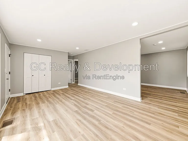 2804 School Dr — Photo 5