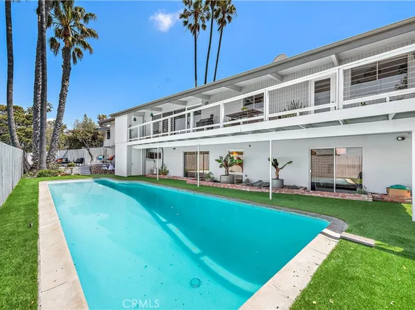 2120 Temple Hills Dr, Laguna Beach, CA 92651