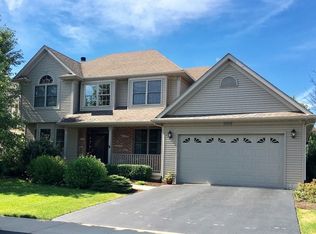 1099 Beed Ave, Elburn, IL 60119