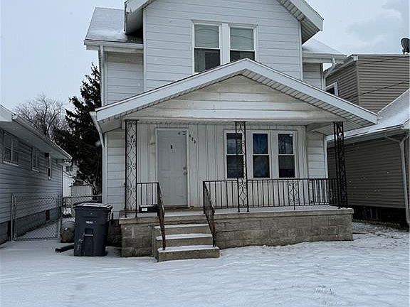 2nd image of 423 Dover Pl