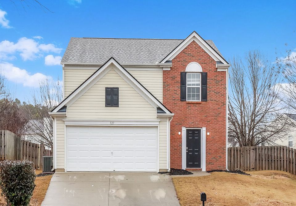 1st image of 527 Ives Cir NW