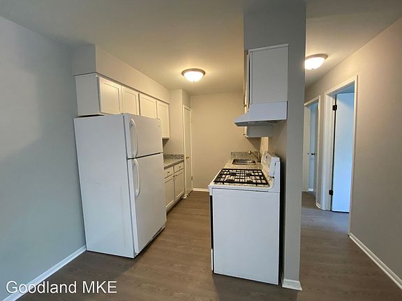 3rd image of 2114 W College Ave #8