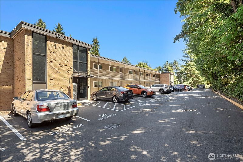 2nd image of 3816 11th Avenue W #224
