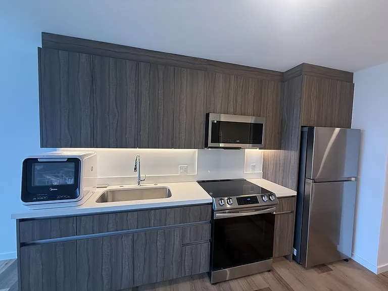 1515 Liona St #2009 — Photo 2
