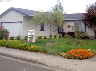 755 SE Lacey St, Sheridan, OR