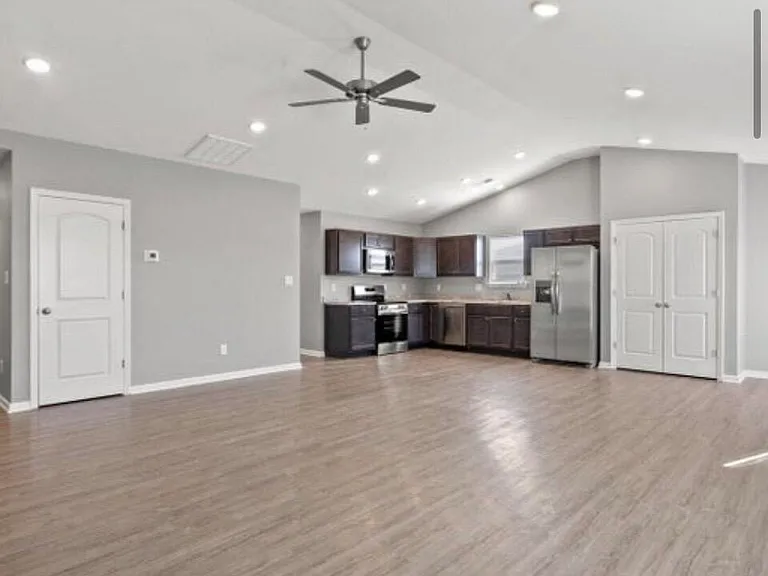 138 Landry Ln — Photo 5