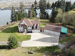 310 Cedar Hills Rd, Longview, WA 98632