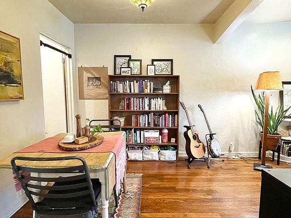 3rd image of 209-211 N Tennant St #209