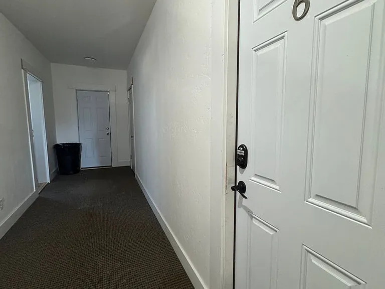 704 N Kittitas St — Photo 4