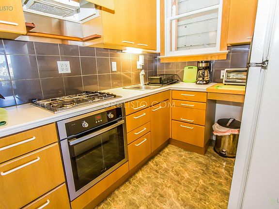 5th image of 42 Woodland Ave APT 2