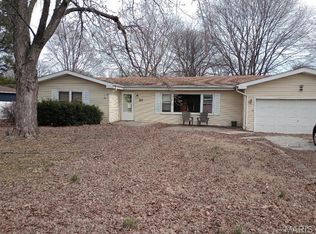 117 Bonita St, Wood River, IL 62095