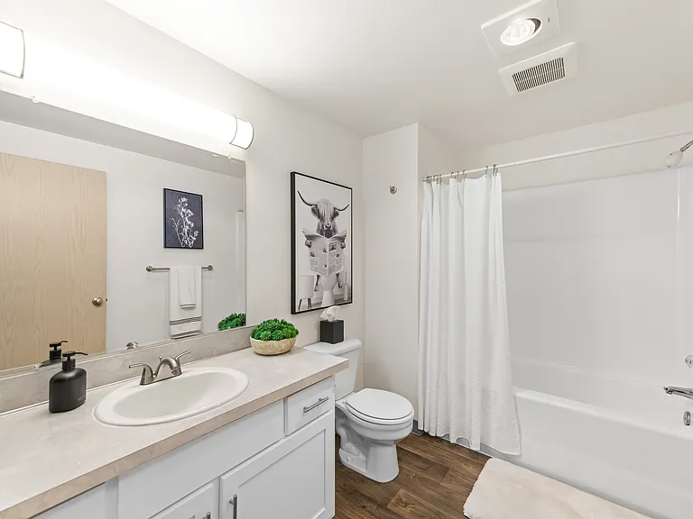 Monterey Apartments — Photo 33