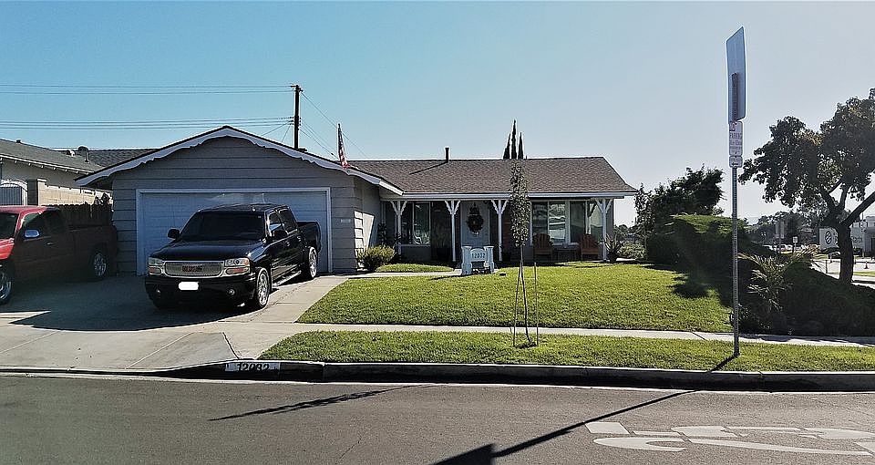 1st image of 12032 Tigrina Ave